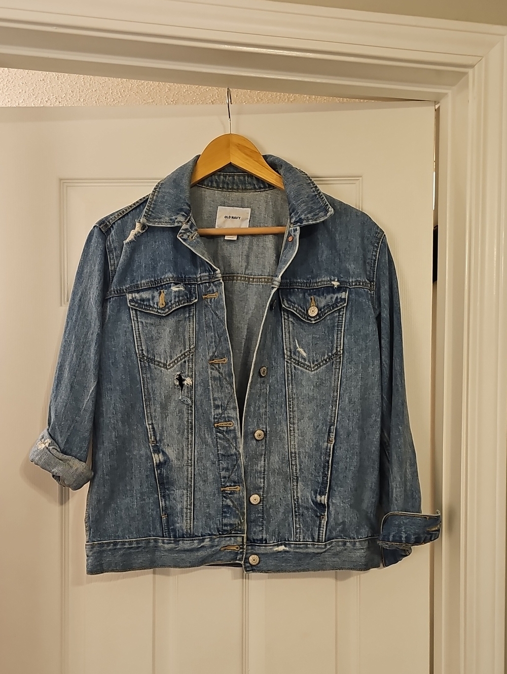 Old Navy Women's Blue Distressed Denim Jacket
